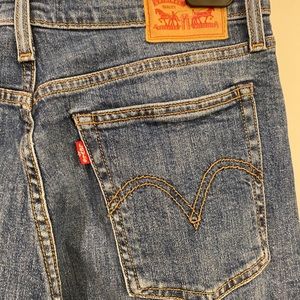 LEVI’S high rise jeans